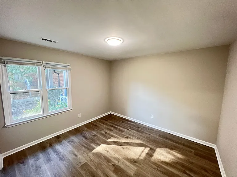 4713D Matt Dr #D — Photo 12