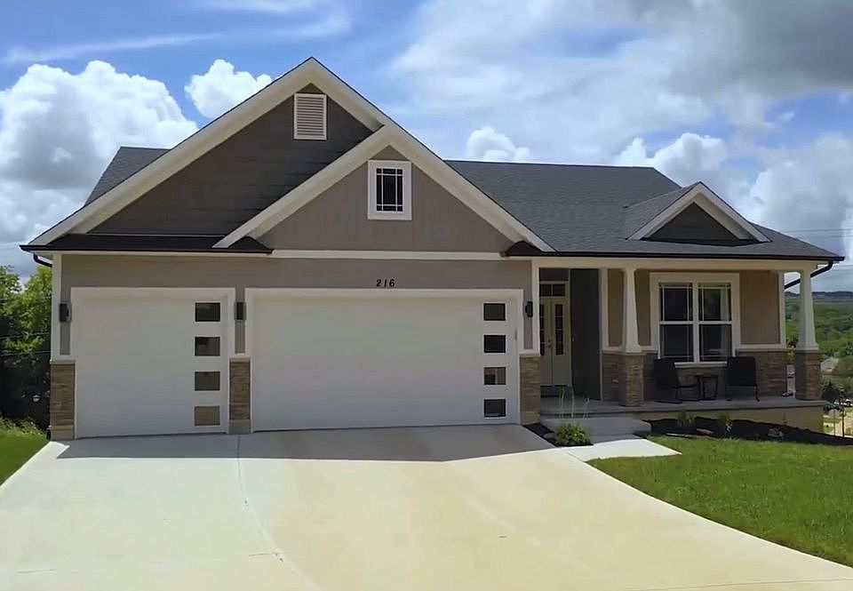 1st image of 216 Pheasant Ct