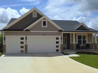 216 Pheasant Ct, Imperial, MO 63052
