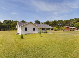 2570 Old Stage Rd, Spring City, TN 37381