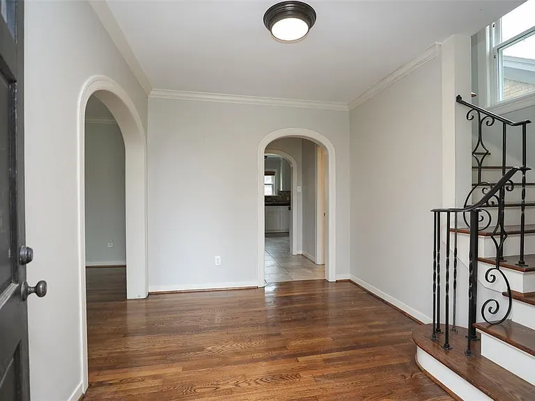 2824 Wheeler St — Photo 4