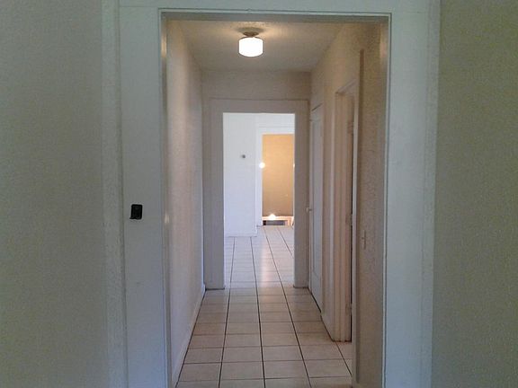 2nd image of 600 Monticello Ct APT 6