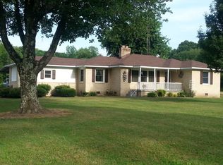 4170 New Hope Rd, Big Sandy, TN 38221