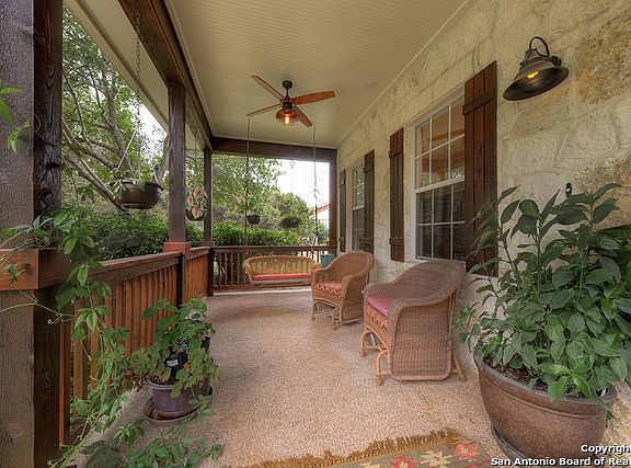 2nd image of 10725 Dedeke Dr