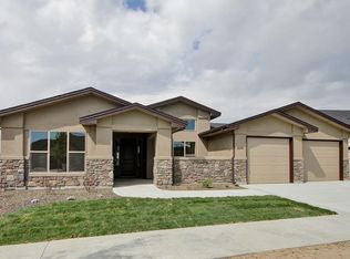9296 W Twisted Vine Dr, Star, ID 83669