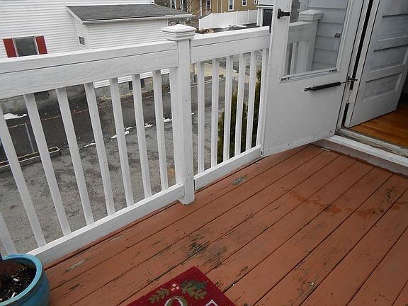 2nd image of 14 Wadsworth Ave #2