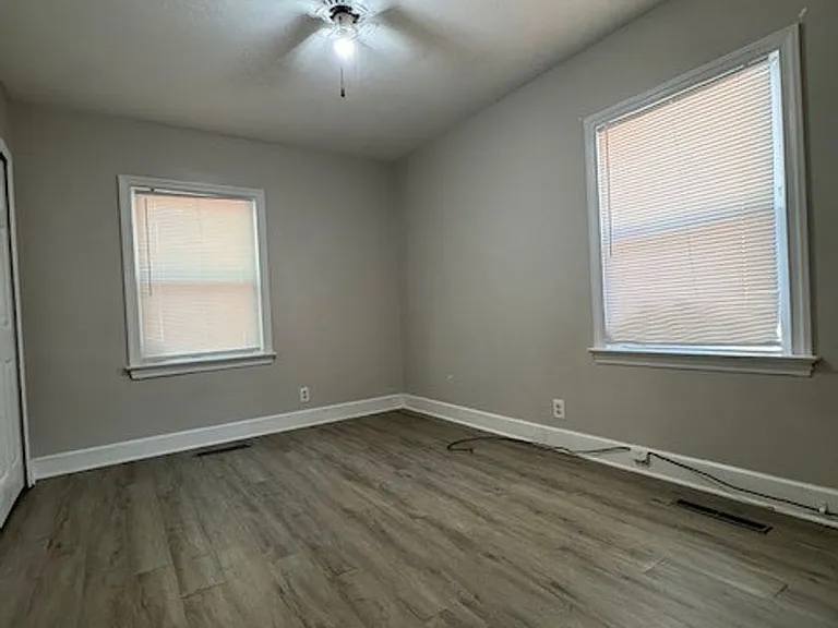 701 S Madison Ave — Photo 11