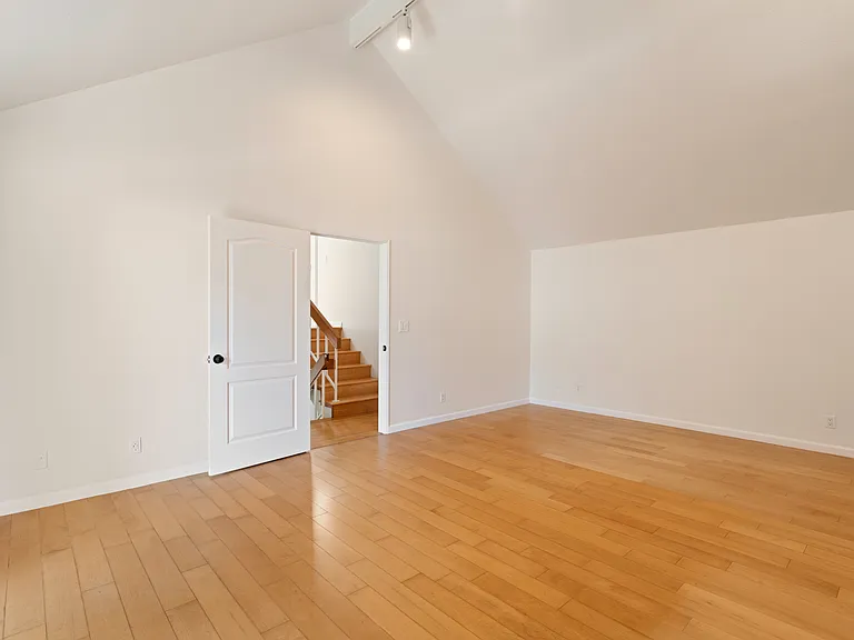10112 Senate Way — Photo 7