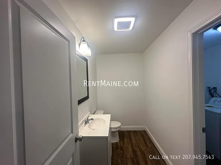 70 Basketball Ct — Photo 8
