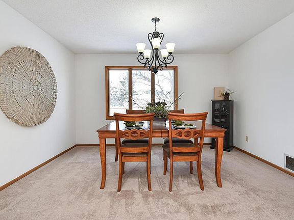 5th image of 9201 Lanewood Ct