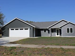 131 Main St E, Trimont, MN 56176