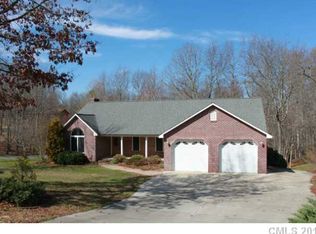 1133 Foxberry Rd, Lincolnton, NC 28092
