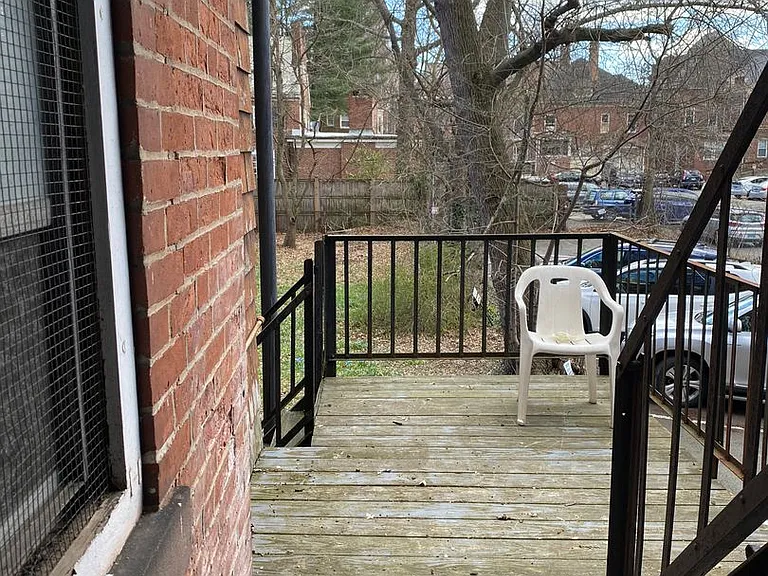 256 Bradley St — Photo 11