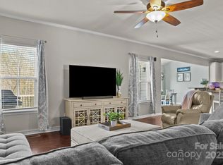 7520 W Berkeley Rd, Denver, NC 28037