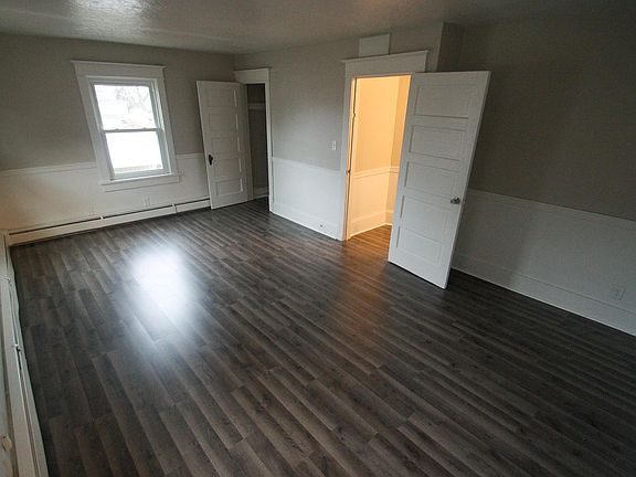 5th image of 327 E Lucas St