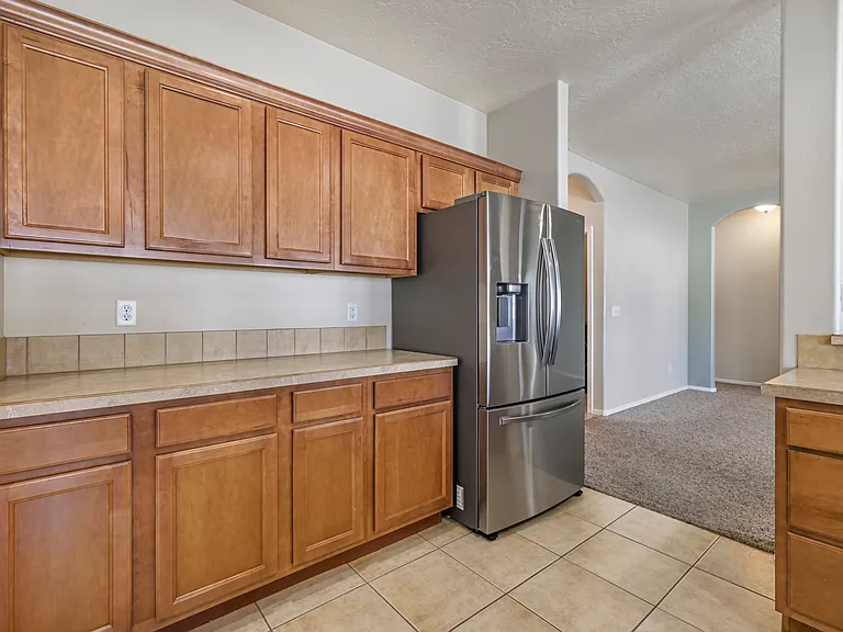 307 Meadowview Ln — Photo 9