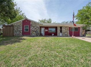 4 Rue Cir, Mesquite, TX 75149