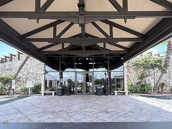 5th image of 2301 S Atlantic Ave #422