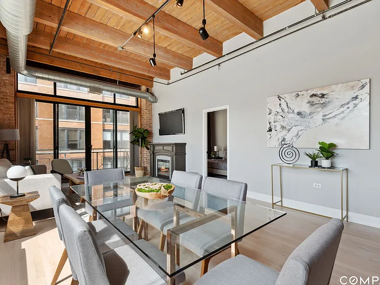 701 W Jackson Blvd #401 — Photo 11