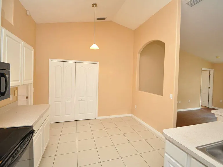 65 Rolling Fern Dr — Photo 9