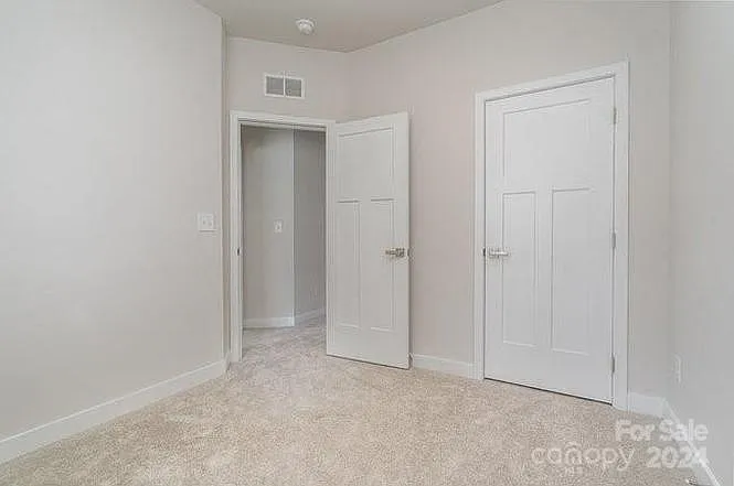 9342 Mallard Mills Dr — Photo 5