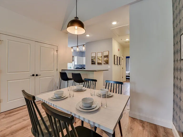 351 Landing Dr — Photo 9