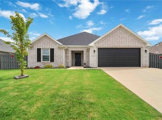 717 Diamond Ave, Lowell, AR 72745