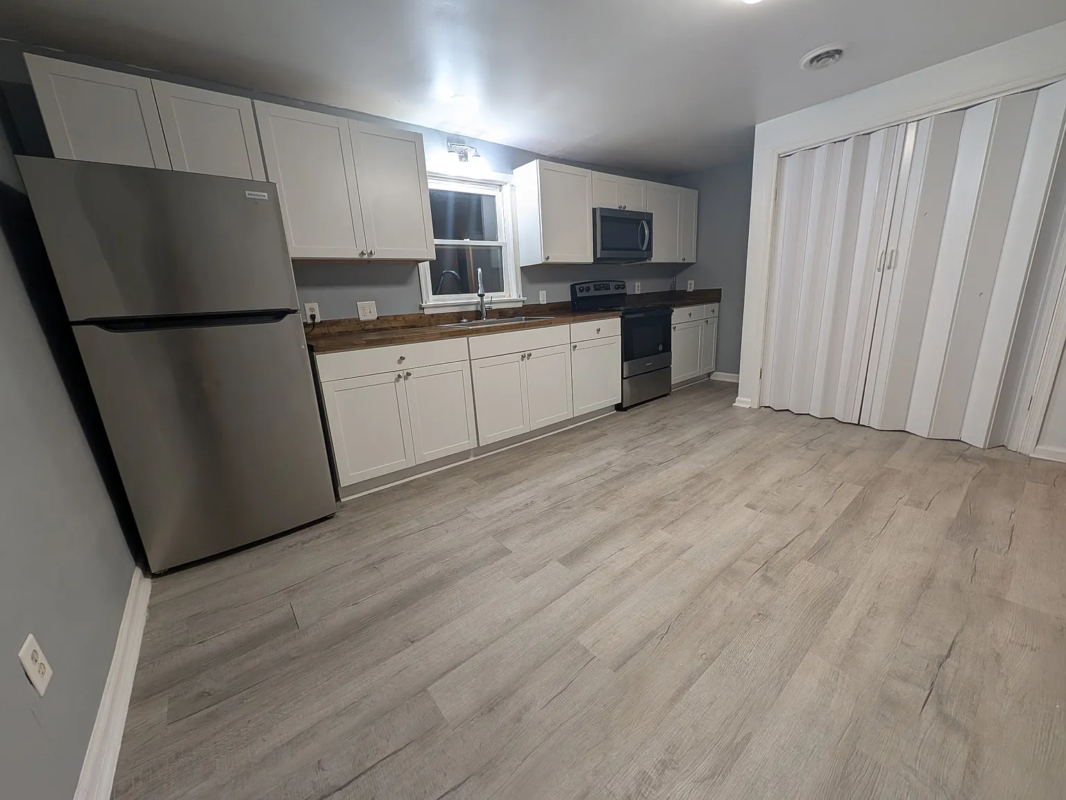 613 Monroe St — Photo 1