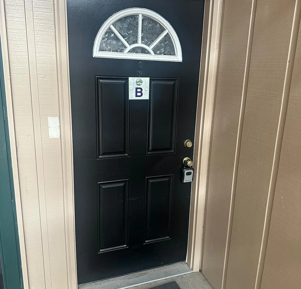 2 bed, 880 sqft, $1,200 — Photo 4