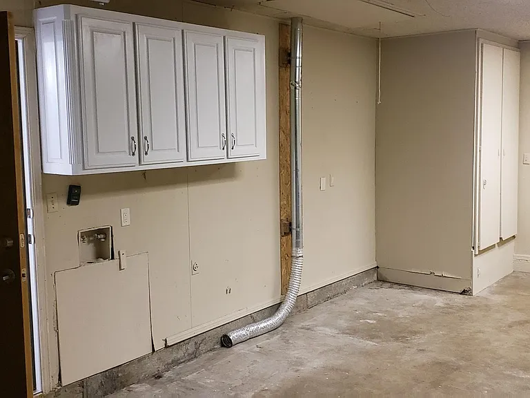 W/D CONNECTIONS & NEW CABINETRY.