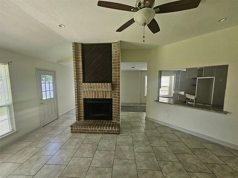 3206 Pebble Lake Dr — Photo 7