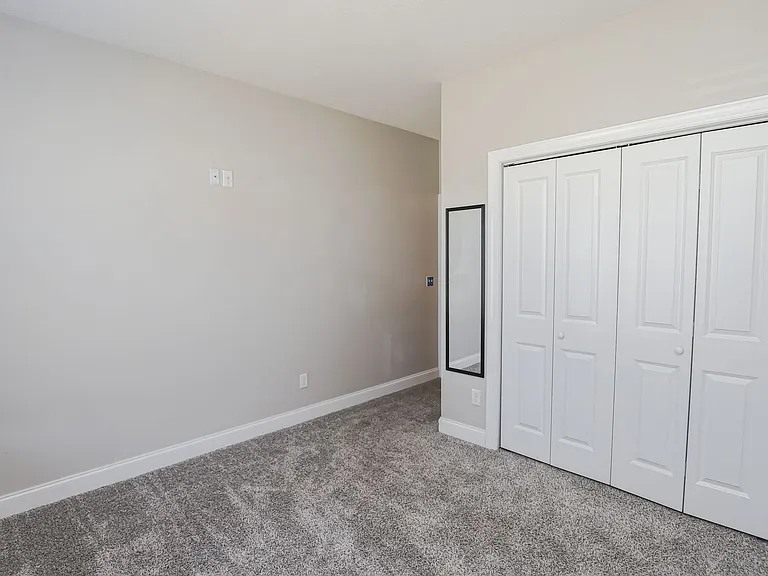 1953 Kenlock Dr — Photo 5