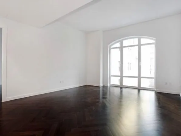 400 West 12th Street image 1 of 5