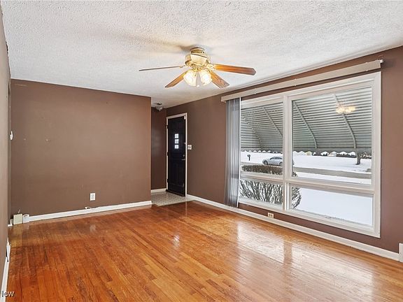 4th image of 13325 Tomson Dr
