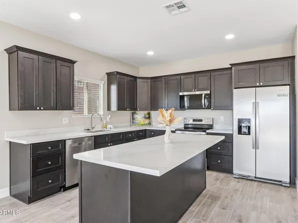 9111 W Baden Street, Tolleson, AZ 85353