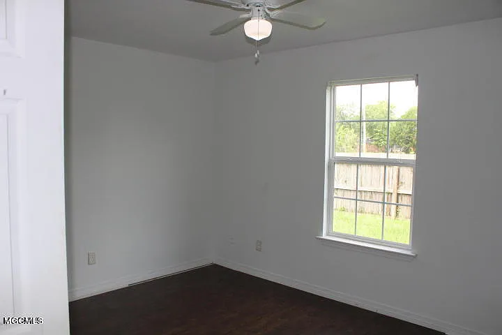 12004 Harmony Cir — Photo 9