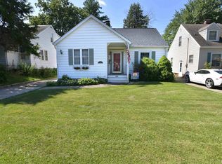 812 E Lake Ave, Peoria Heights, IL 61616