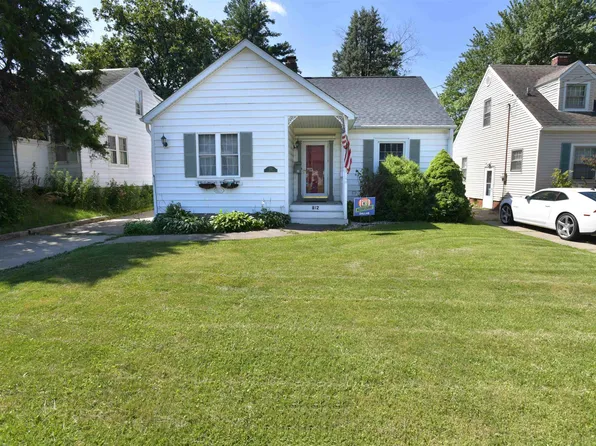 812 E Lake Ave, Peoria Heights, IL 61616