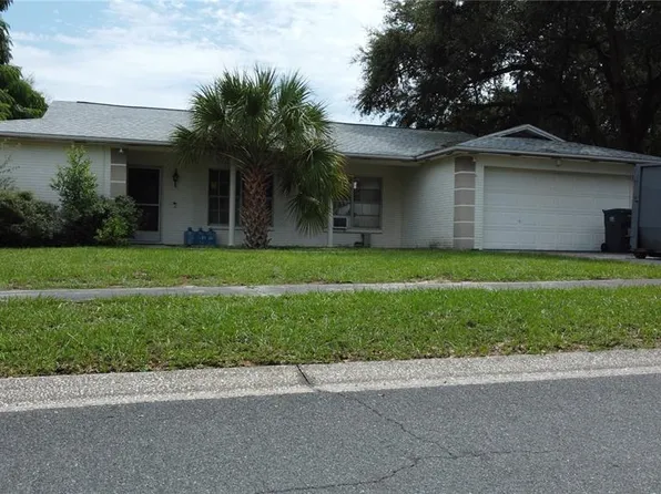 4006 Highgate Dr, Valrico, FL 33594