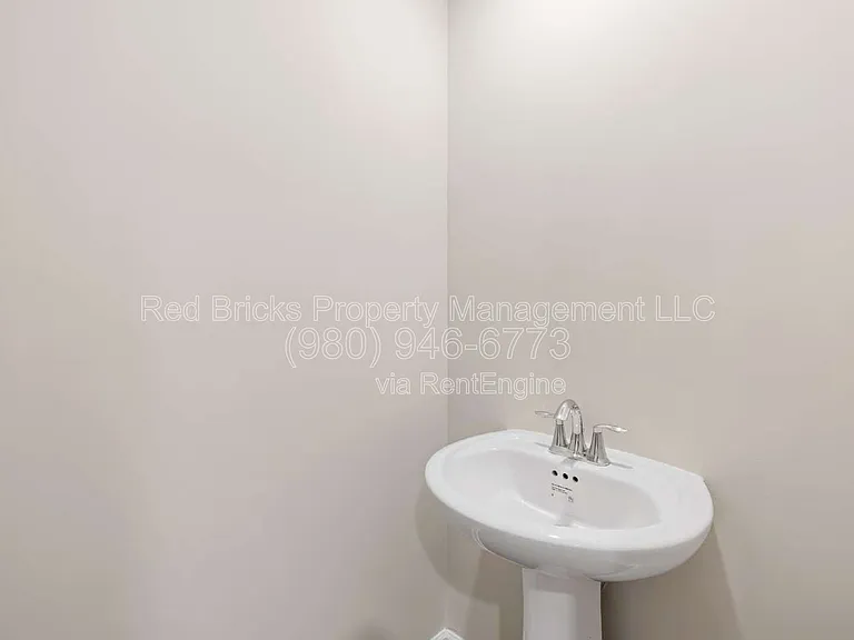 10154 Chatham Run Ln — Photo 14
