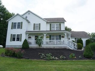 15478 Olive Green Rd, Centerburg, OH 43011