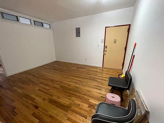 5th image of 14 Orchard St #3A
