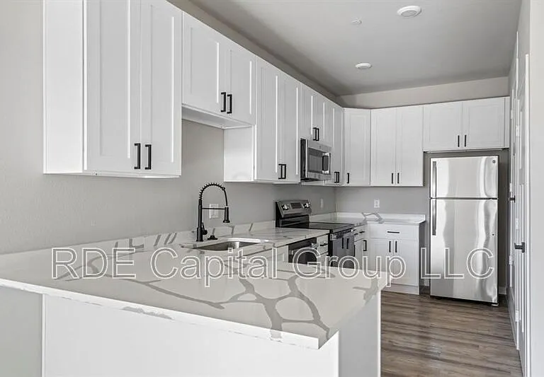 948 Corinth Street Rd #3 — Photo 48