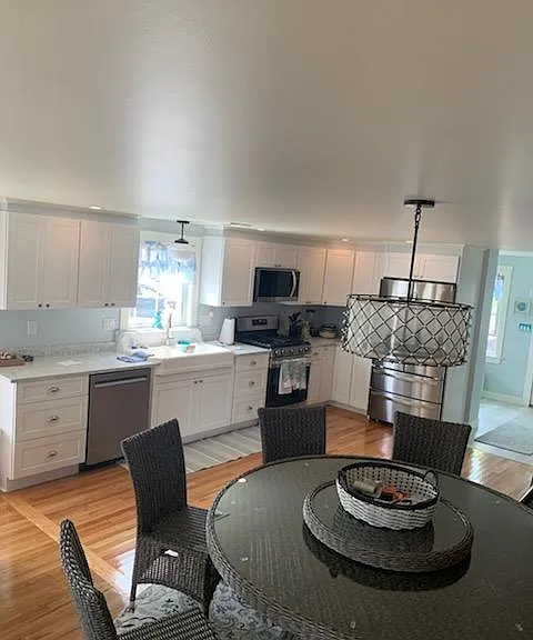 683 Ocean St — Photo 3