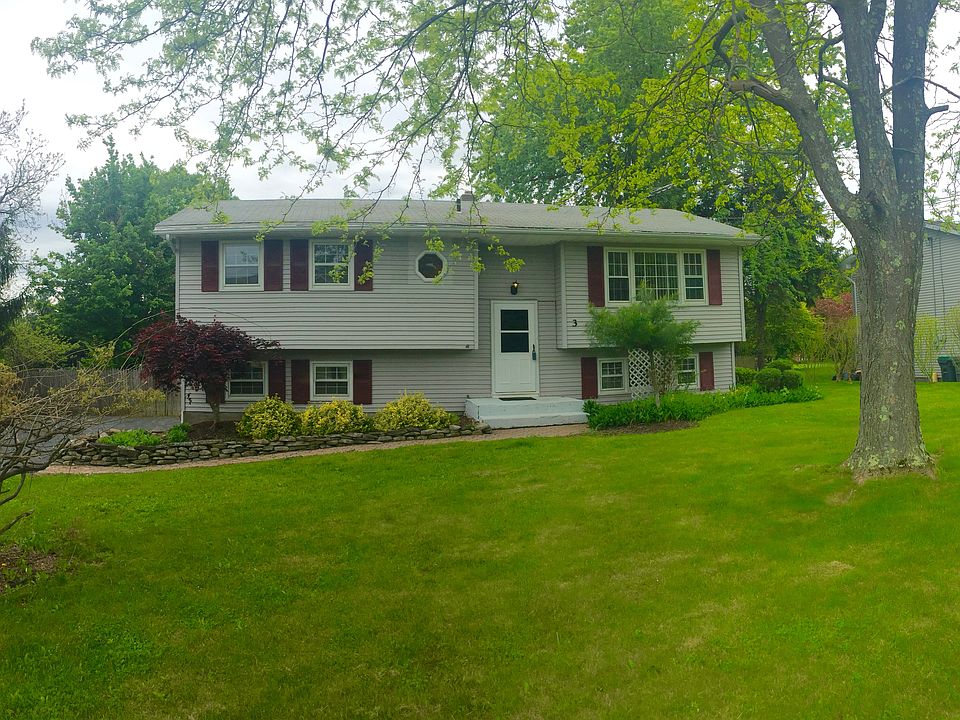 1st image of 3 Little Brook Ct