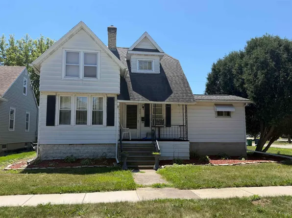 324 8th St, Fond Du Lac, WI 54935
