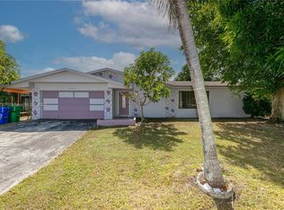 8644 N Lexington Dr, Miramar, FL 33025