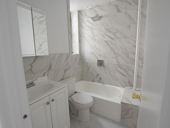 3rd image of 305 Broome St #6CC