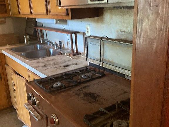 2nd image of 5313 Prentiss Ave