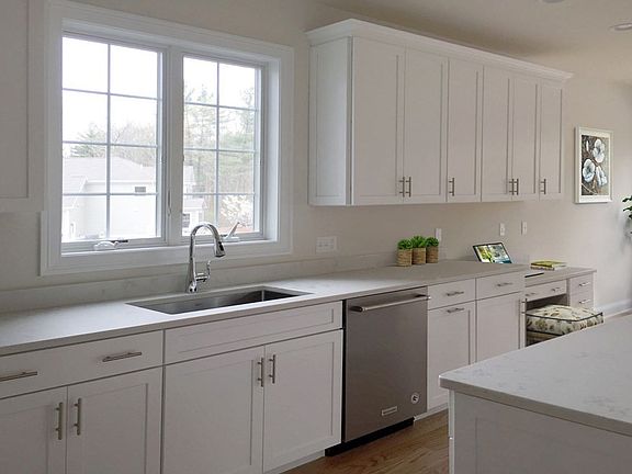 3rd image of 10 Audrina Ln #19